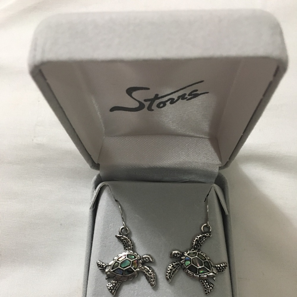 Turtle earrings brand new